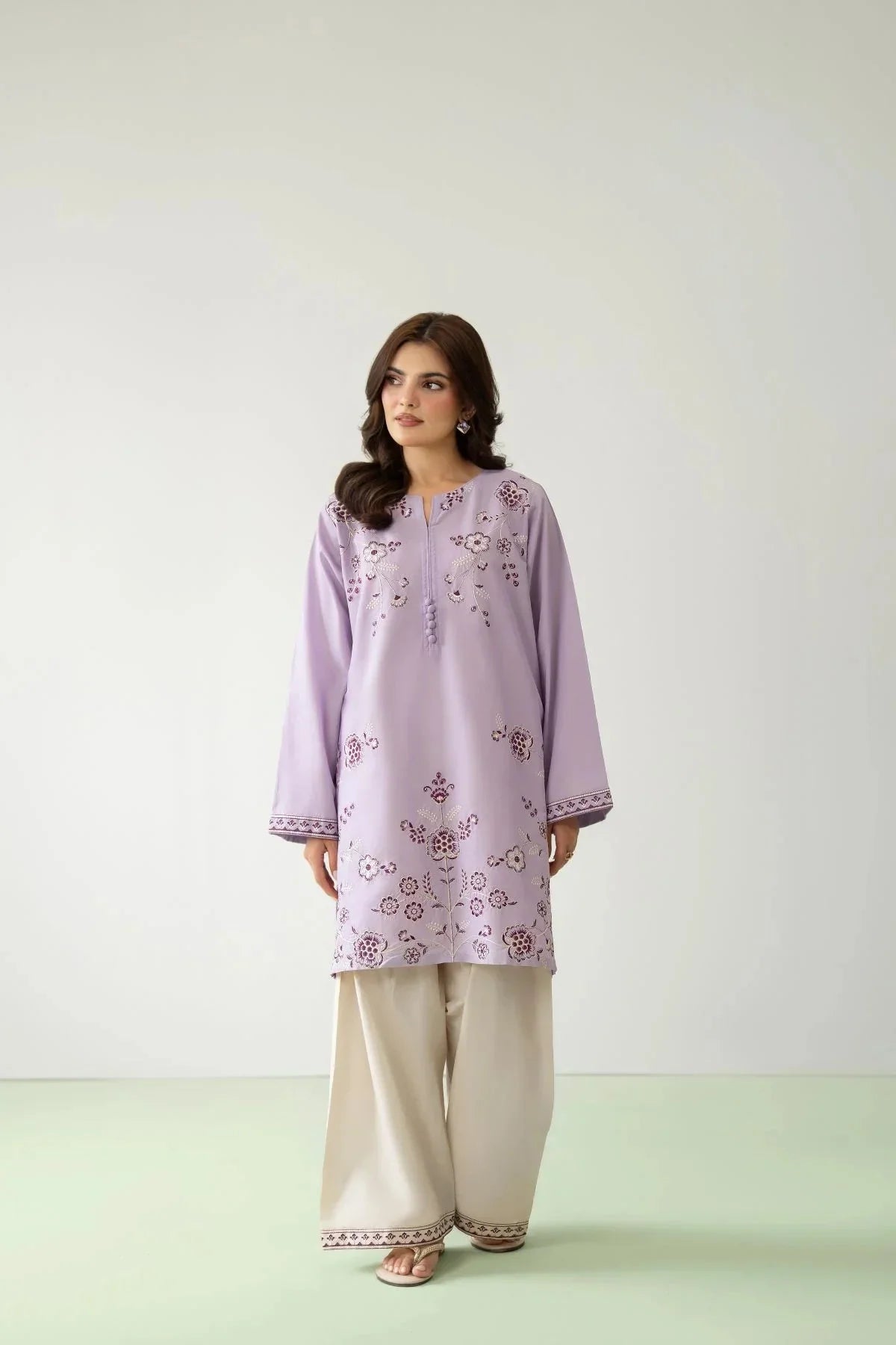 Lilac embroidered lawn 2-piece by NAAZPOSH