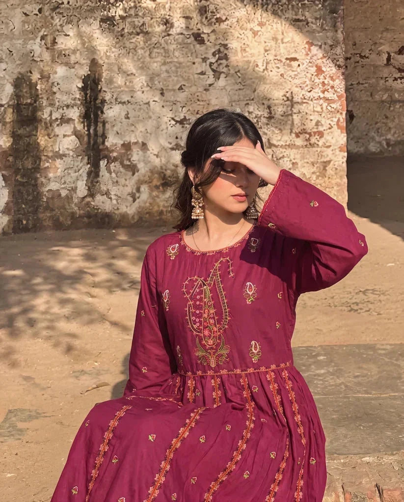 Bahaar Frock embroidered linen 2-piece by NAAZPOSH