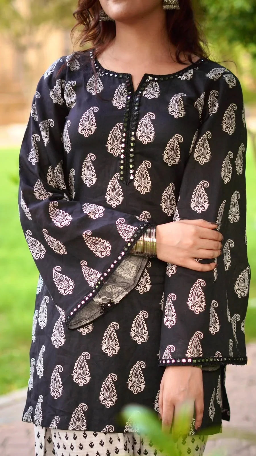 Gull cotton stitched suit by NAAZPOSH