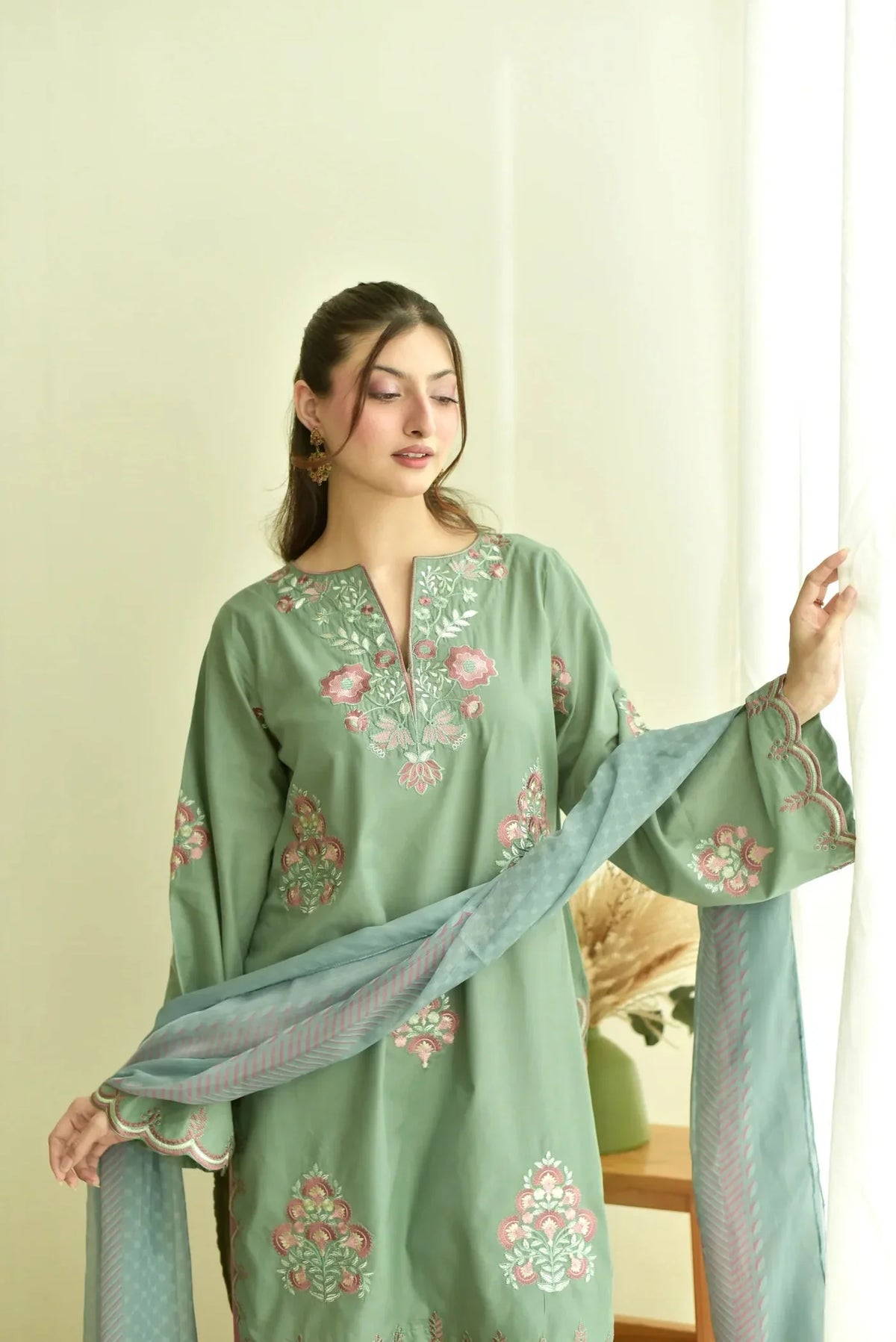 Anabiaa embroidered cotton 3-piece by NAAZPOSH