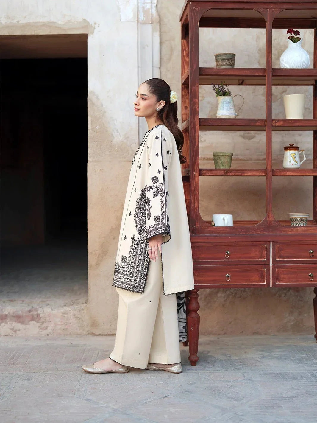 Lumi embroidered cotton 3-piece by NAAZPOSH