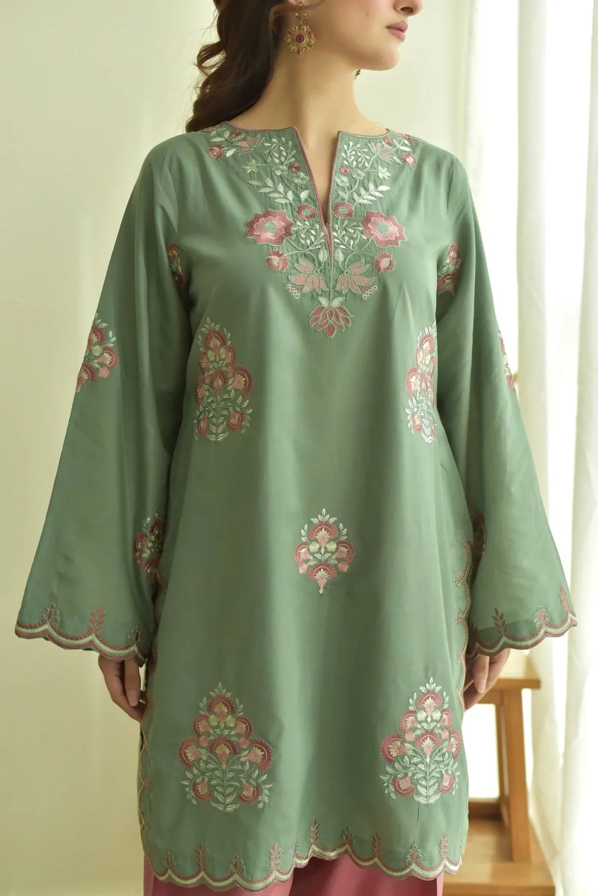 Anabiaa embroidered cotton 3-piece by NAAZPOSH
