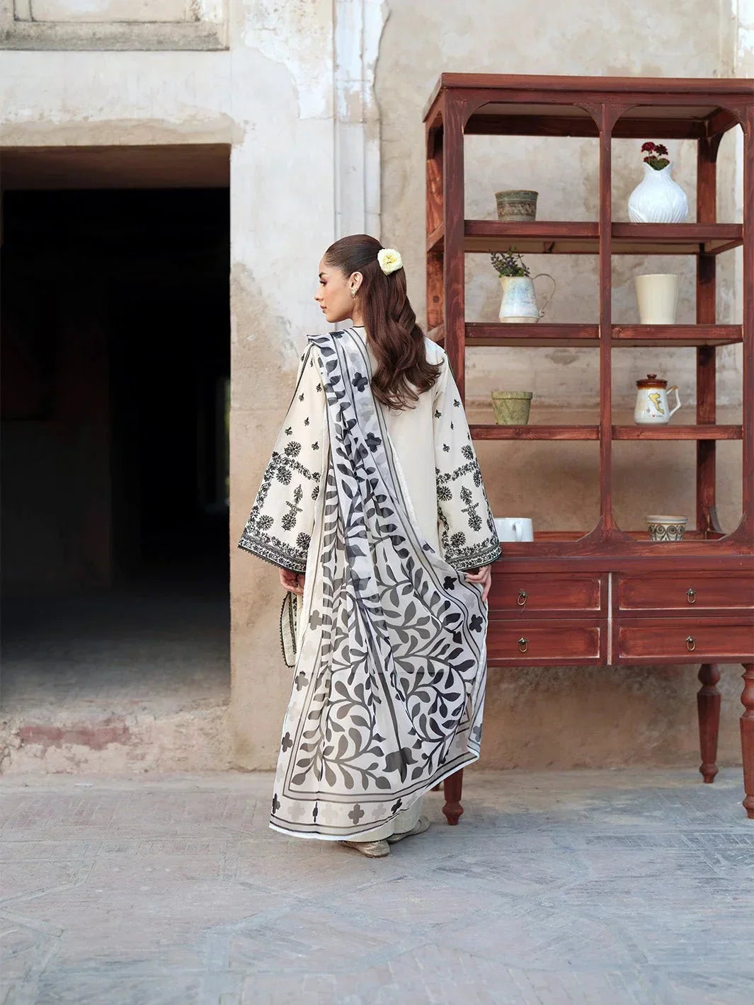 Lumi embroidered cotton 3-piece by NAAZPOSH