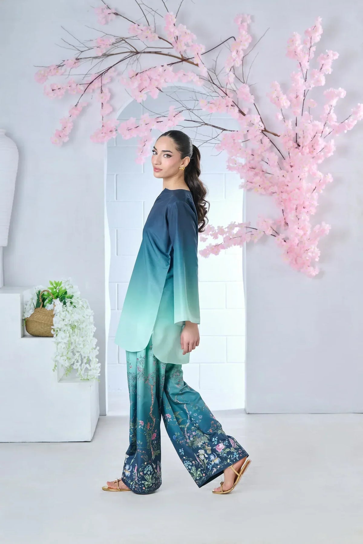 Aleezy printed silk stitched suit by NAAZPOSH