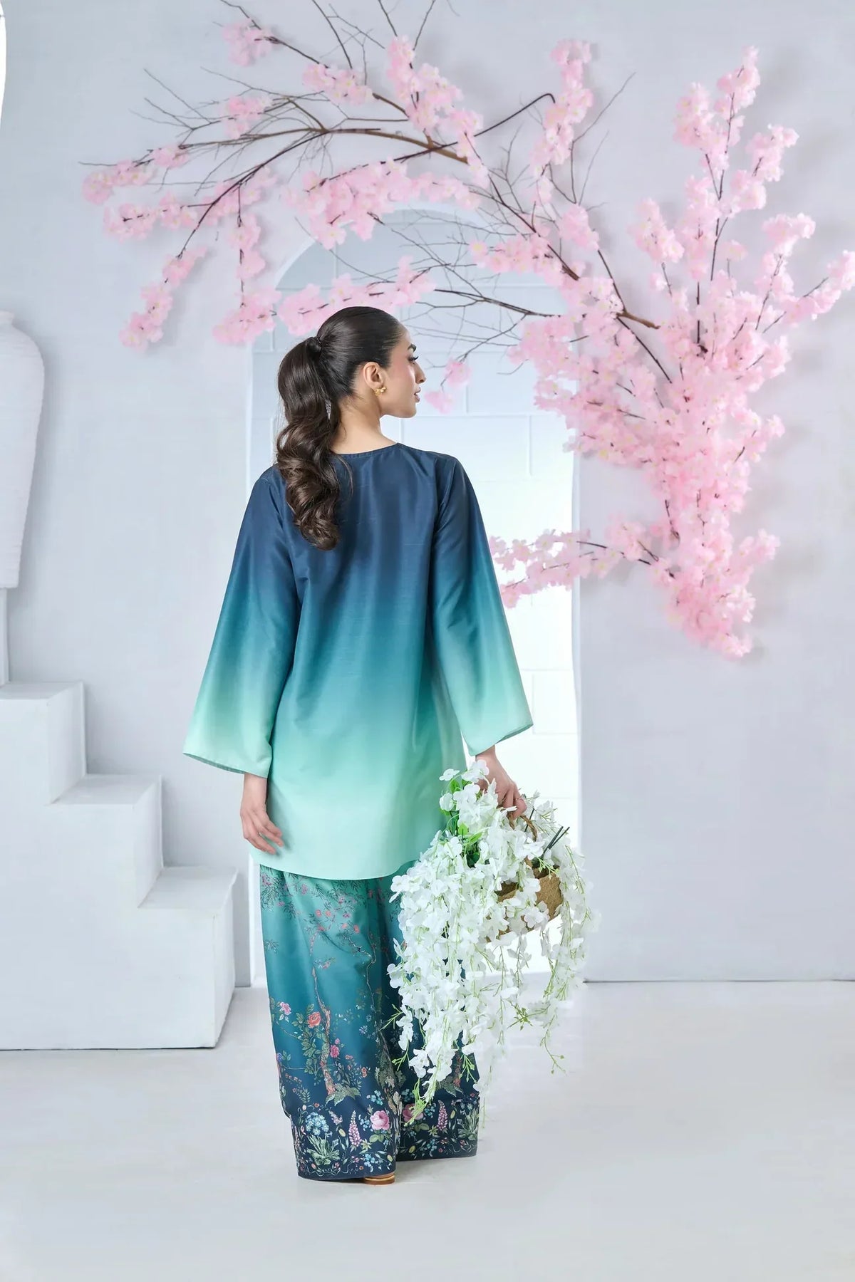 Aleezy printed silk stitched suit by NAAZPOSH