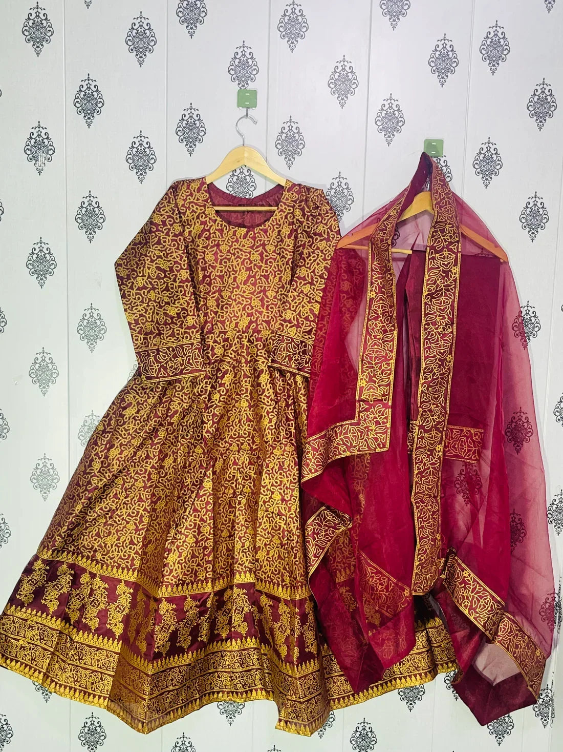 Emire digital silk 3-piece by NAAZPOSH
