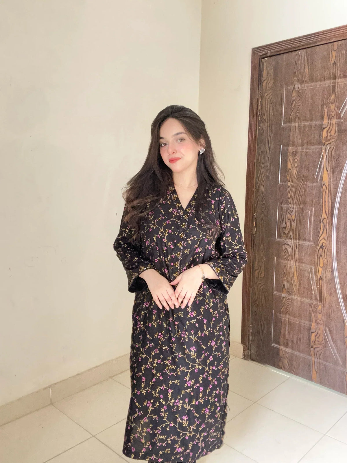 Siyara lawn 2-piece by NAAZPOSH