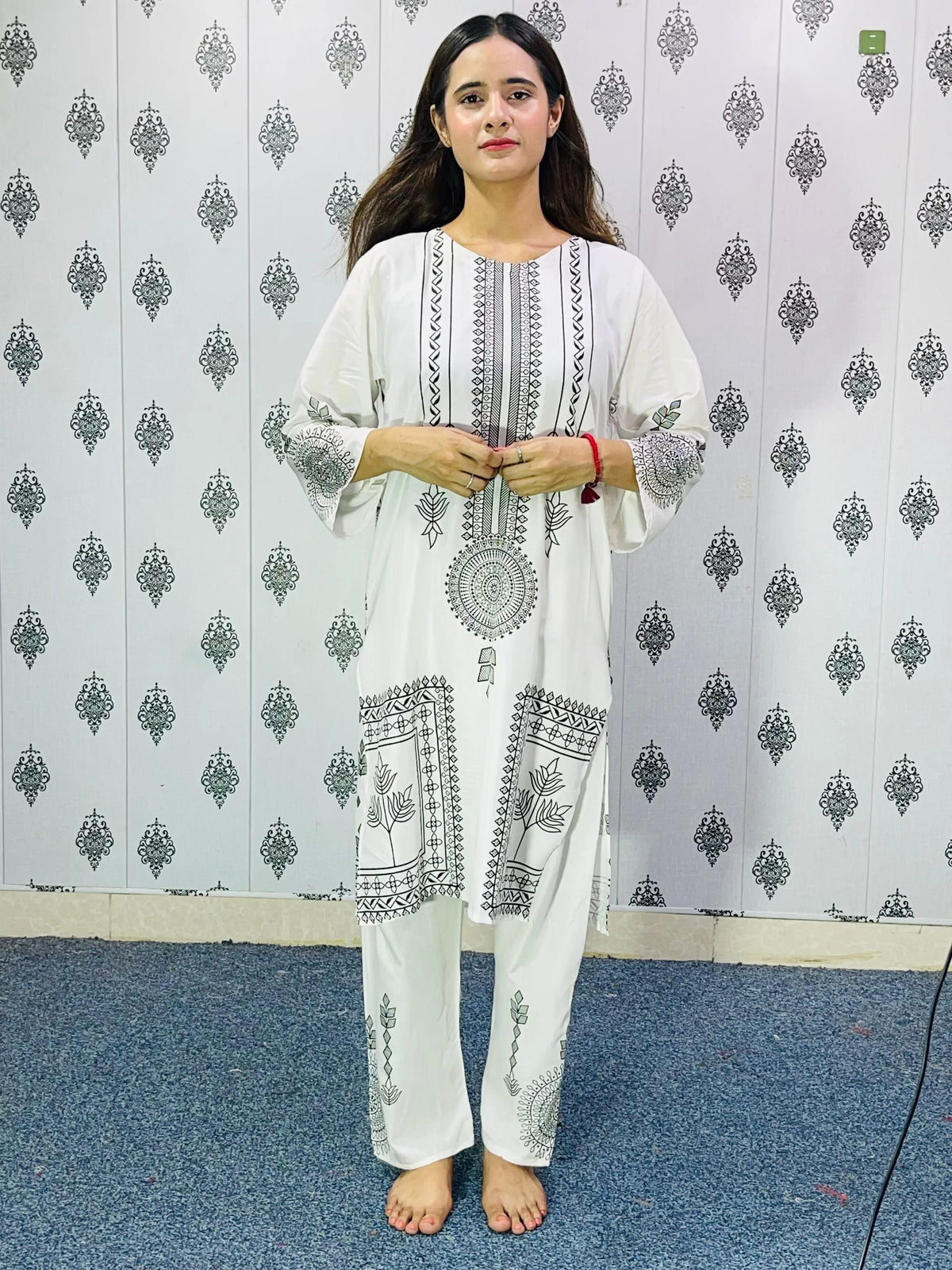 Rangeen printed lawn 2-piece by NAAZPOSH