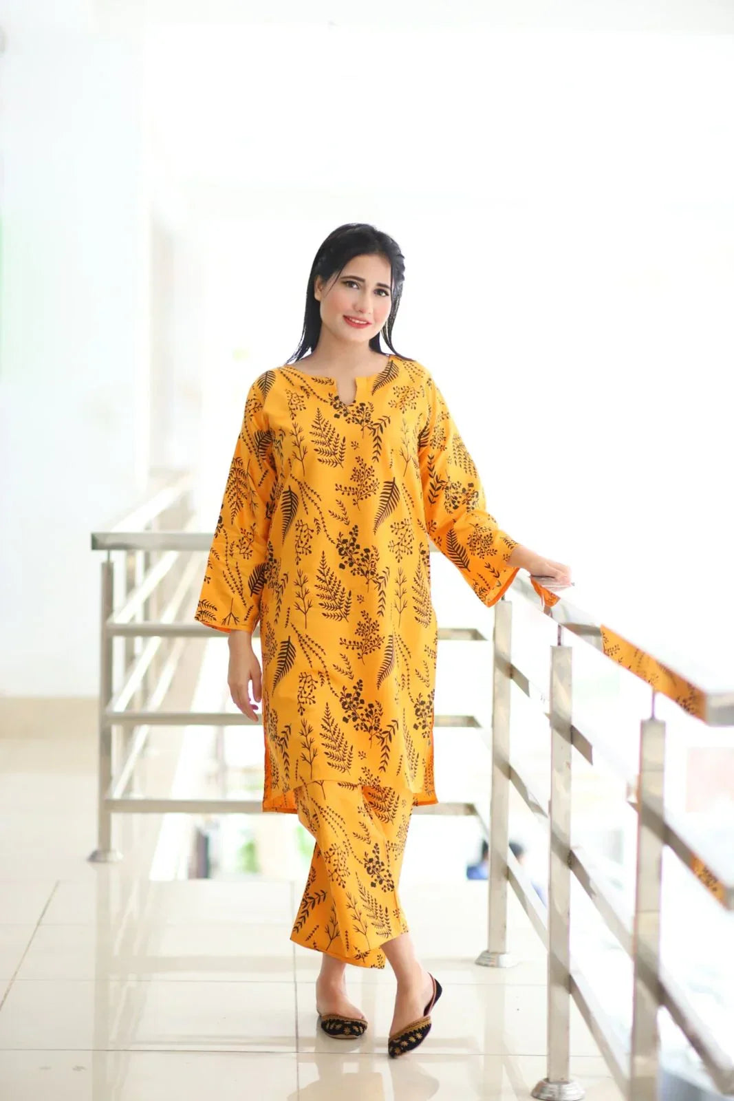 Flora Leaf printed linen 2-piece by NAAZPOSH