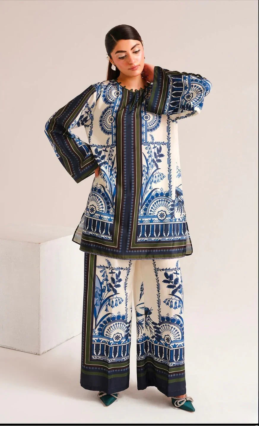 Fiorella silk 2-piece by NAAZPOSH