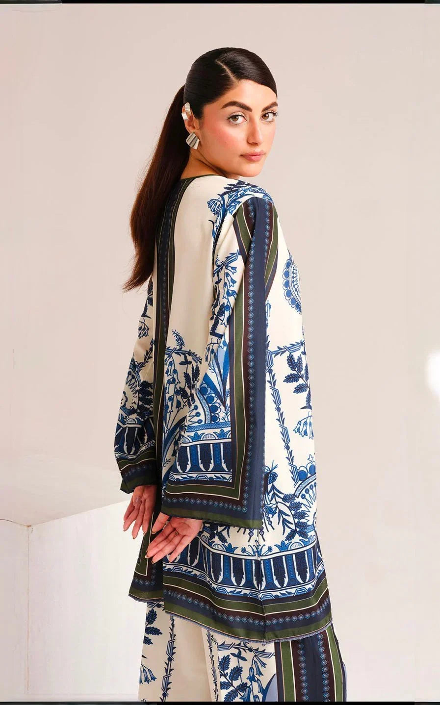 Fiorella silk 2-piece by NAAZPOSH
