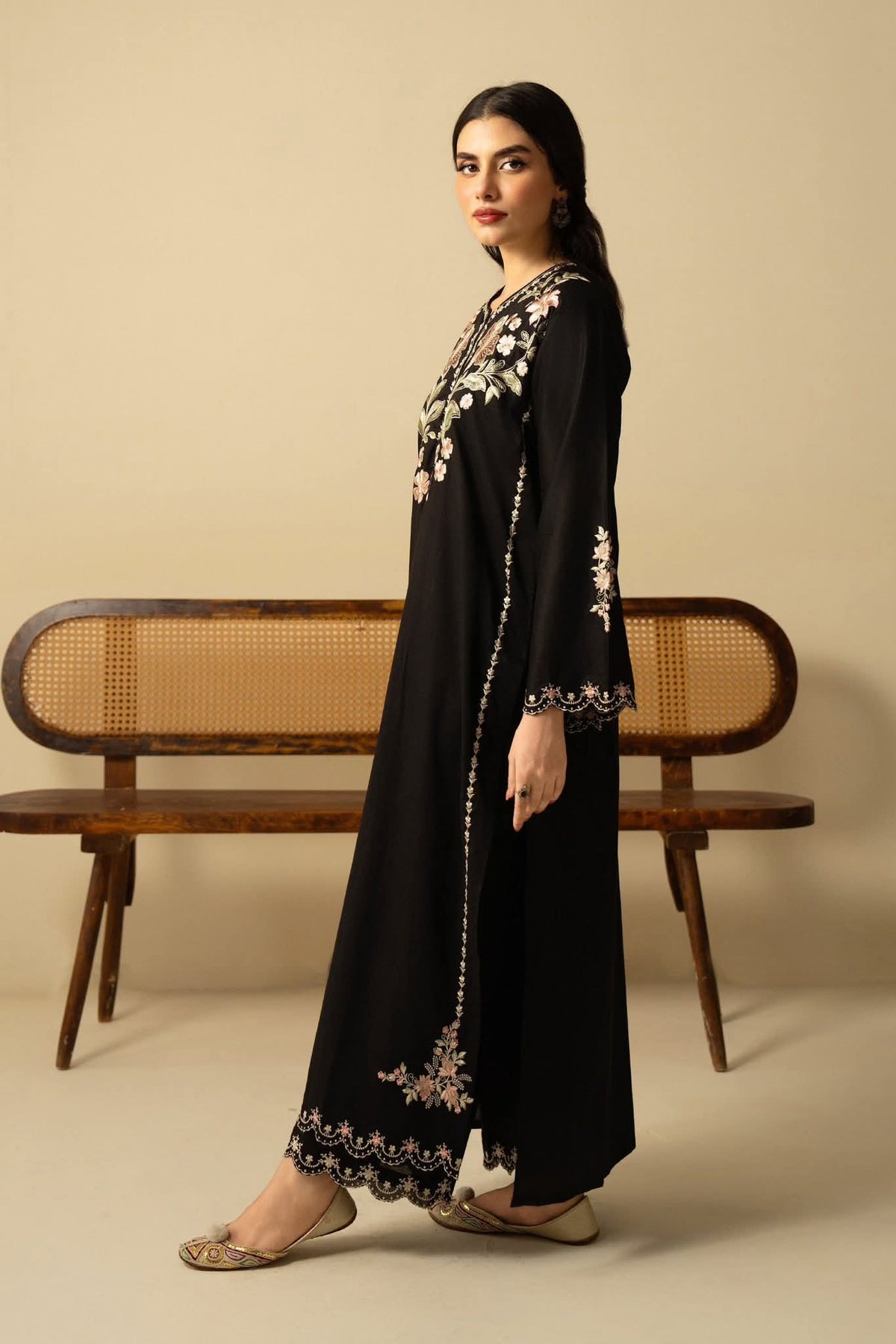 Floral Black embroidered linen 2-piece by NAAZPOSH