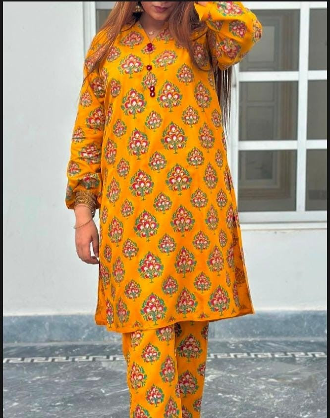 Leaf printed linen 2-piece by NAAZPOSH