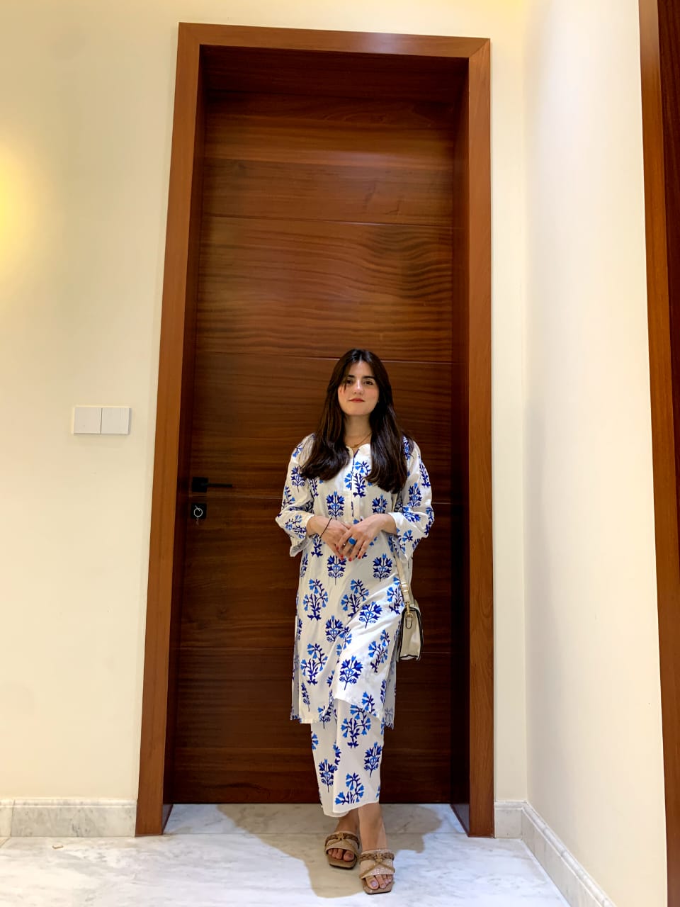 Floral linen 2-piece by NAAZPOSH