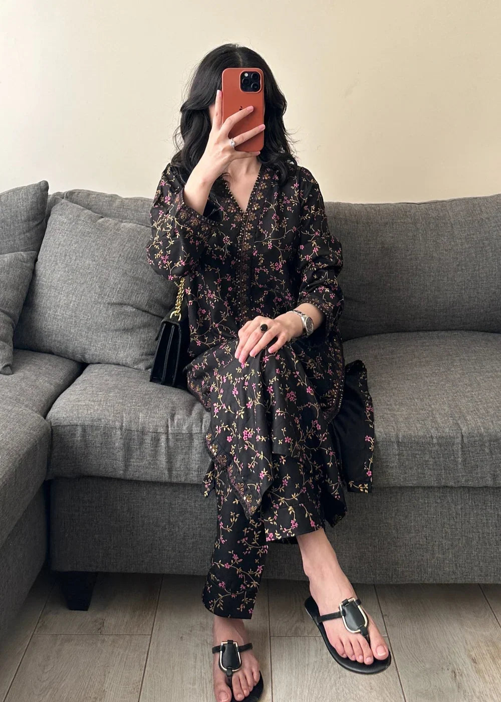 Siyara lawn 2-piece by NAAZPOSH