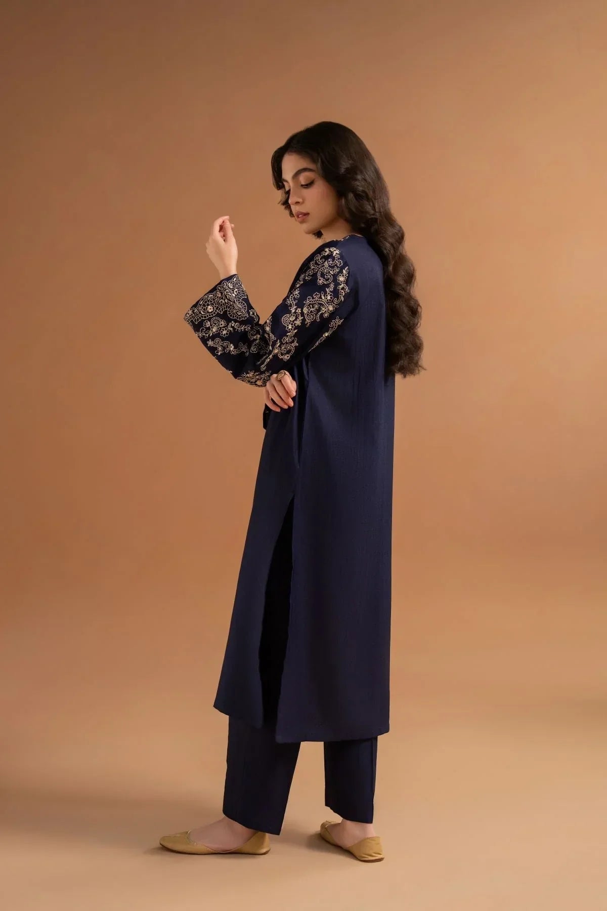 Hooria linen 2-piece by NAAZPOSH