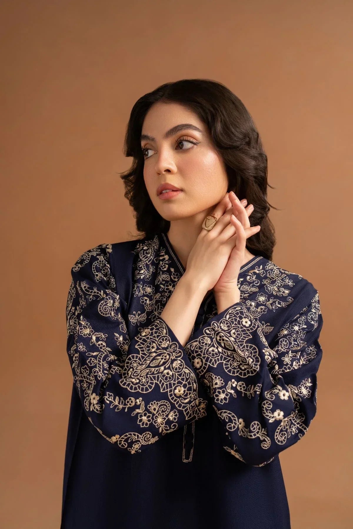 Hooria linen 2-piece by NAAZPOSH