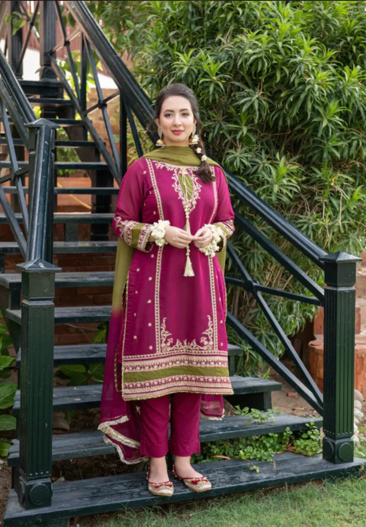 Wavy embroidered cotton 3-piece by NAAZPOSH